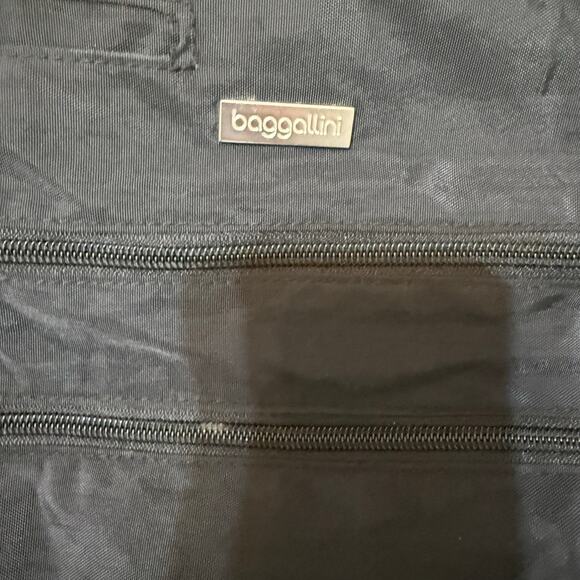 Baggallini Bucket Bag Crossbody Handbag Shoulder Purse Black Zipper Compartments - Picture 6 of 6